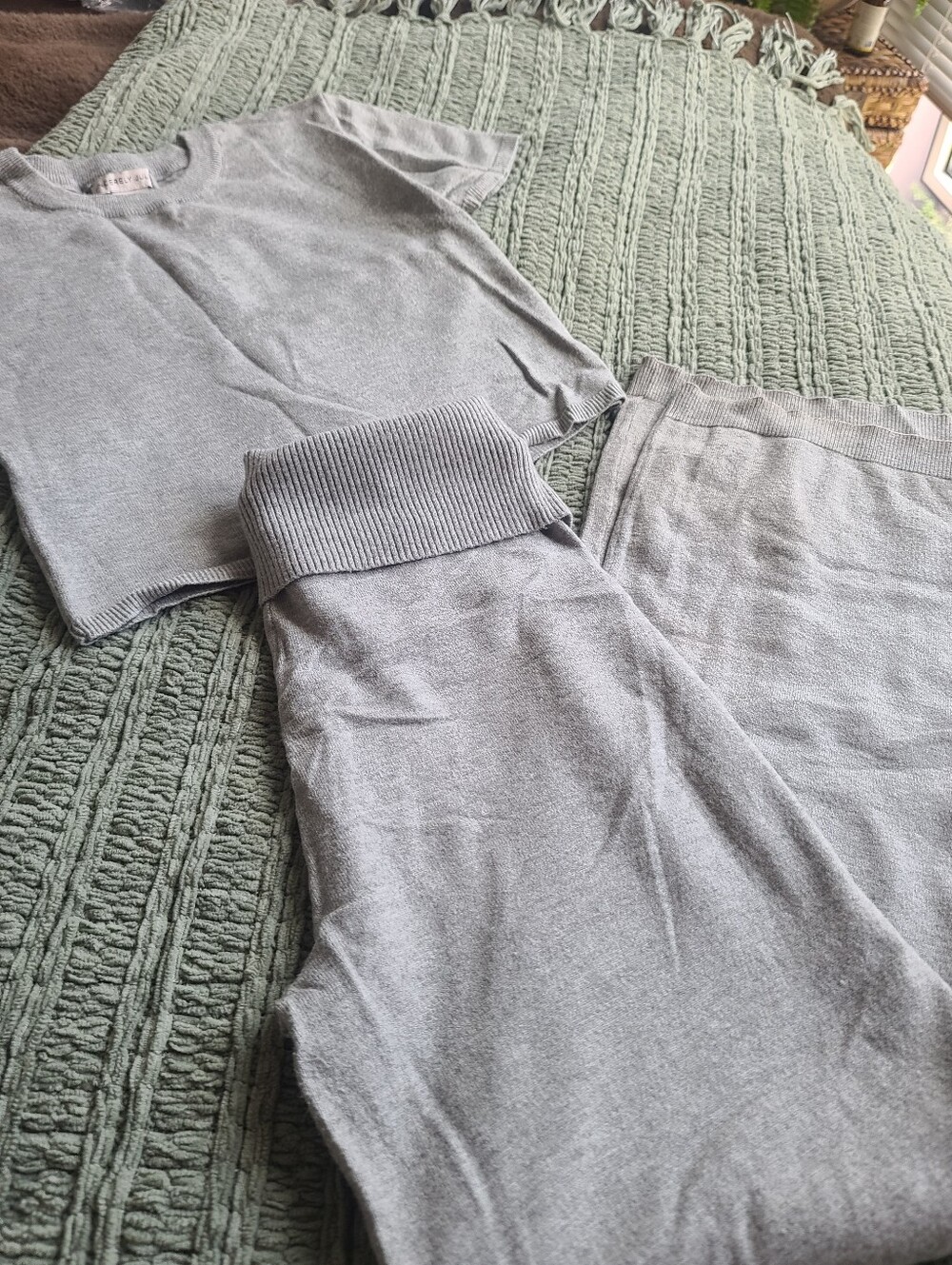 Gray Lounge Set - Picture 2 of 3